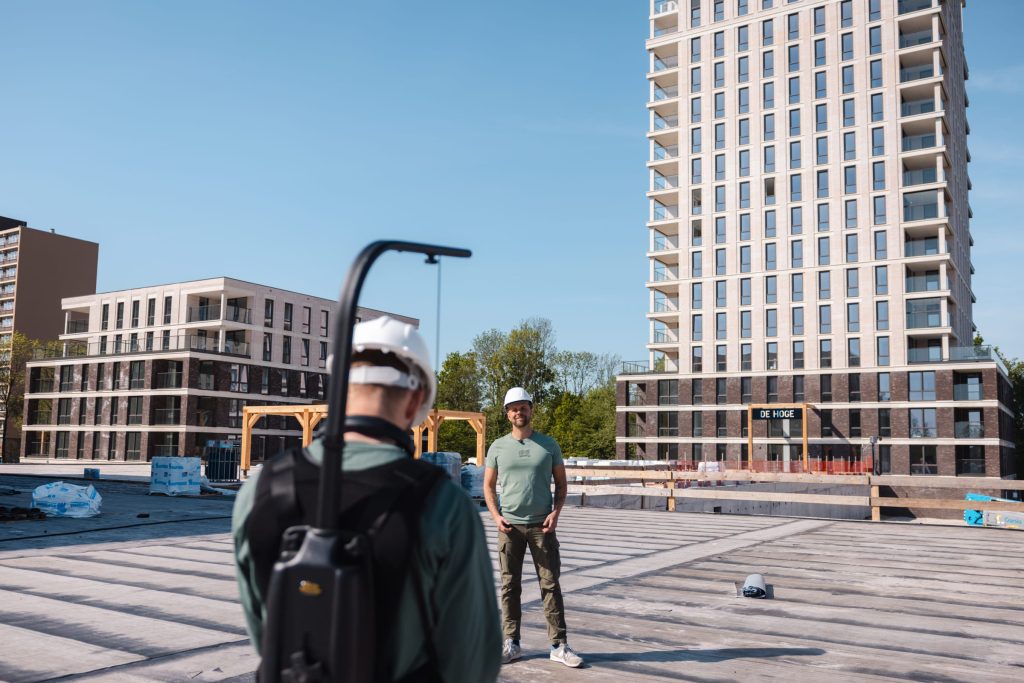 Medewerkers van 123Renovlies op een bouwplaats bij nieuwbouw